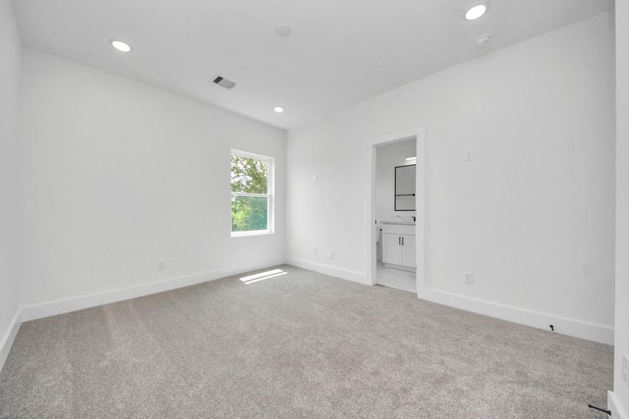 Third bedroom on the second floor Third bedroom on the second floor