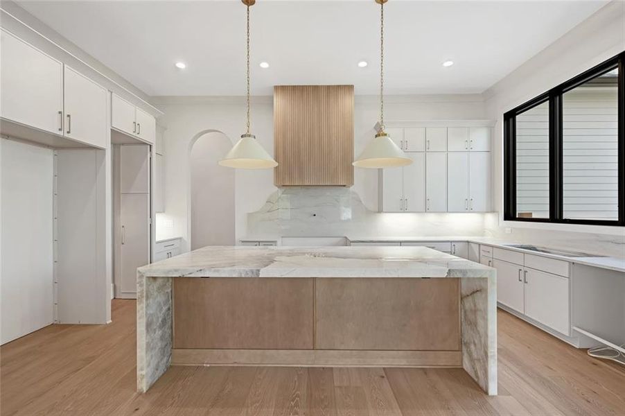Furnished interior view inside a new home in , Alpharetta (Image 14).