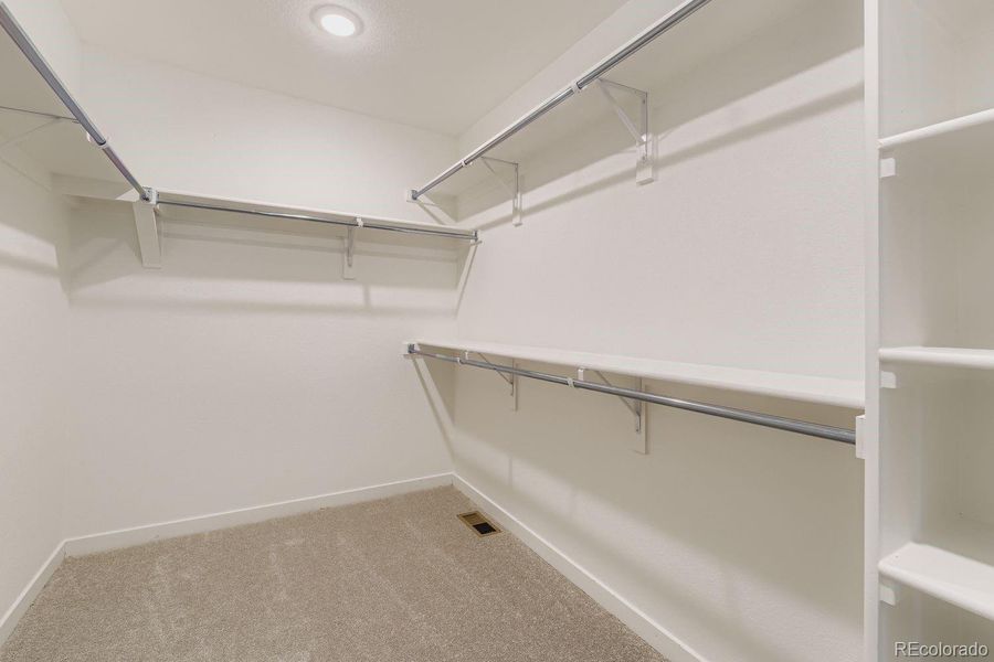 Spacious, unfurnished interior of a new home in Independence: The Pioneer Collection, Elizabeth (Image 8).