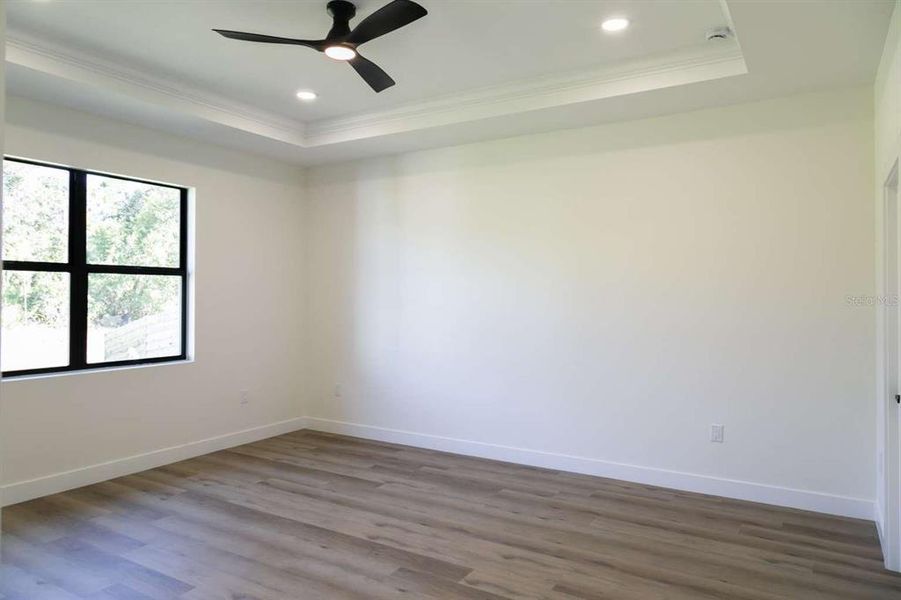 Spacious, unfurnished interior of a new home in , North Port (Image 24).
