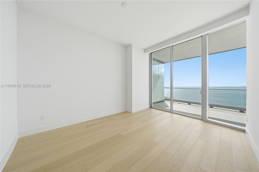 Spacious, unfurnished interior of a new home in , Miami (Image 16).