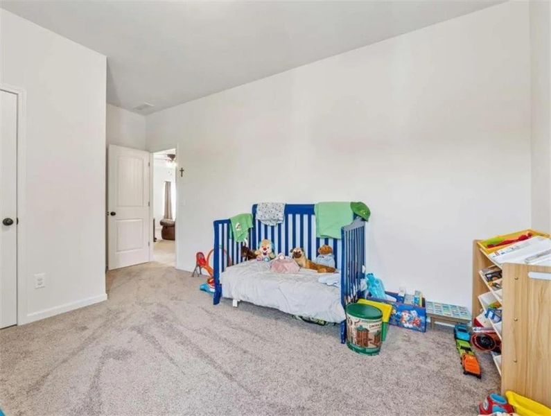 Image 21 of a home in .