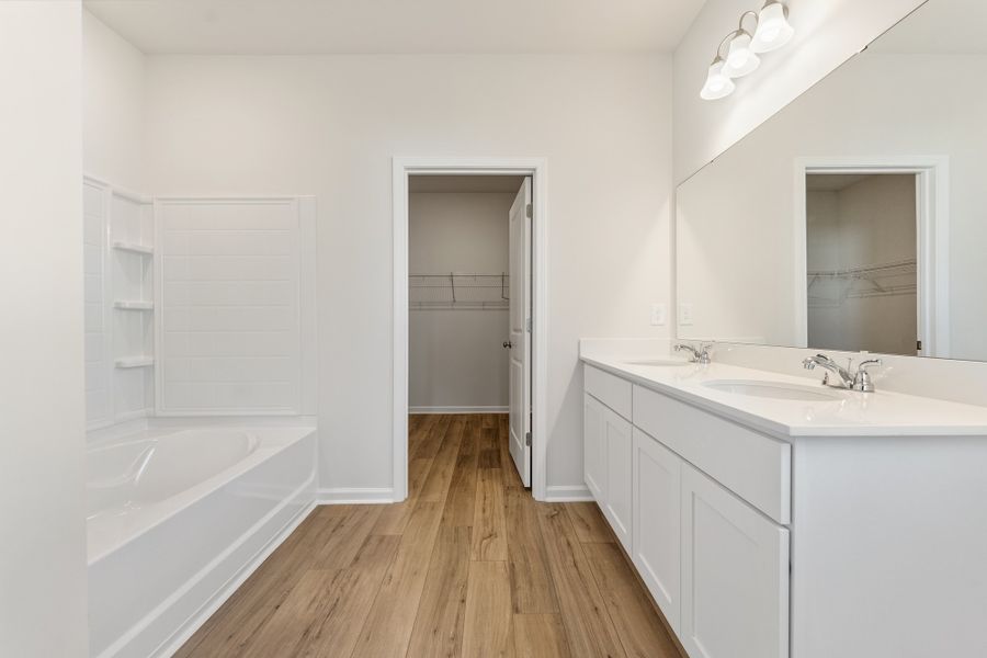 Furnished interior view inside a new home in Radley Place, Chesnee (Image 10).