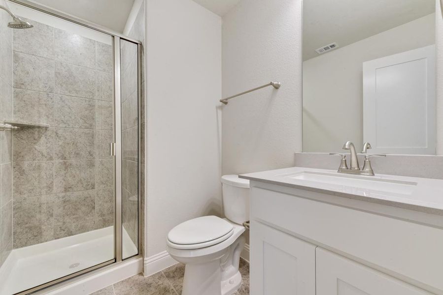 Furnished interior view inside a new home in Cedar Ridge Estates, Grand Prairie (Image 28). Furnished interior view inside a new home in Cedar Ridge Estates, Grand Prairie (Image 28).