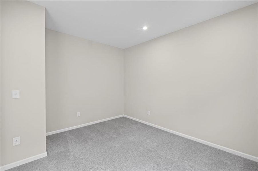 Spacious, unfurnished interior of a new home in Sage Woods, Dallas (Image 12).