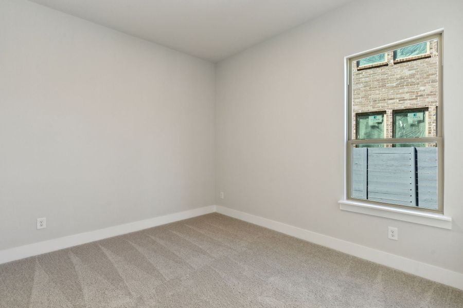 Spacious, unfurnished interior of a new home in Painted Tree Lakeside, McKinney (Image 28).