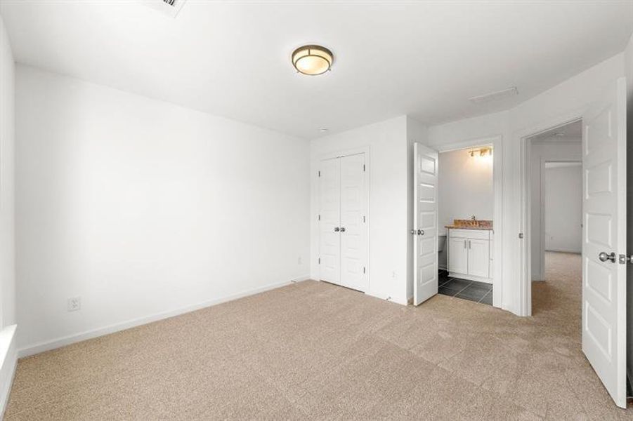 Spacious, unfurnished interior of a new home in , Watkinsville (Image 35).