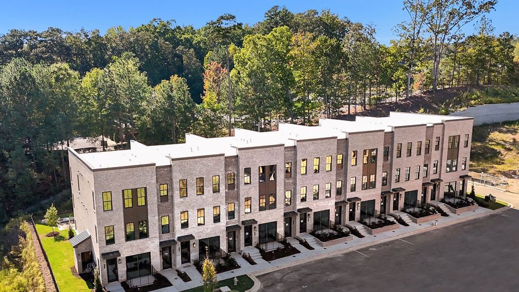 Condo located in Suwanee, GA showcasing its design and architecture (Image 25).