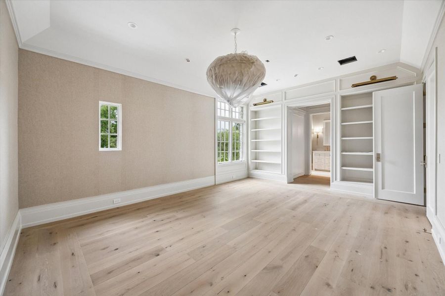 Spacious, unfurnished interior of a new home in , Houston (Image 20).