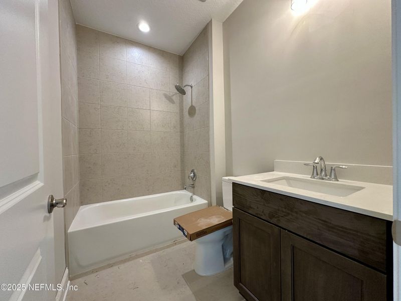 Furnished interior view inside a new home in SilverLeaf, St. Augustine (Image 9).
