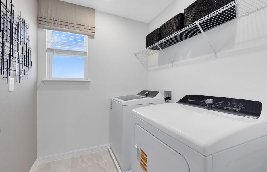 Representative interior finishes for a home built from the Caden by Pulte Homes in Tohoqua, Kissimmee (Image 15).