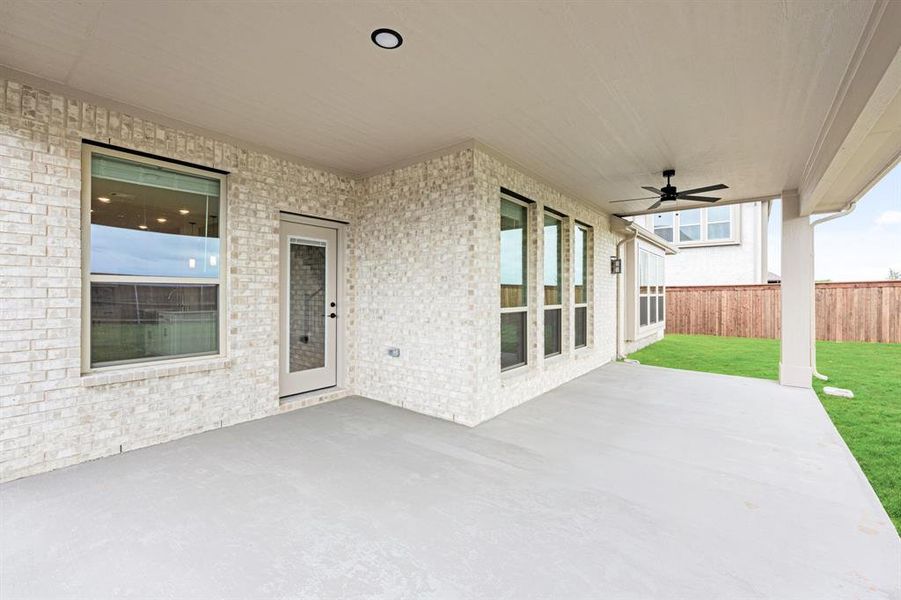 Exterior details and patio area of a home in Meraki, Forney (Image 19).