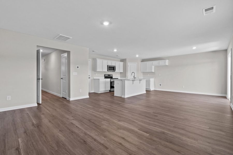 Spacious, unfurnished interior of a new home in , Yemassee (Image 18). Spacious, unfurnished interior of a new home in , Yemassee (Image 18).