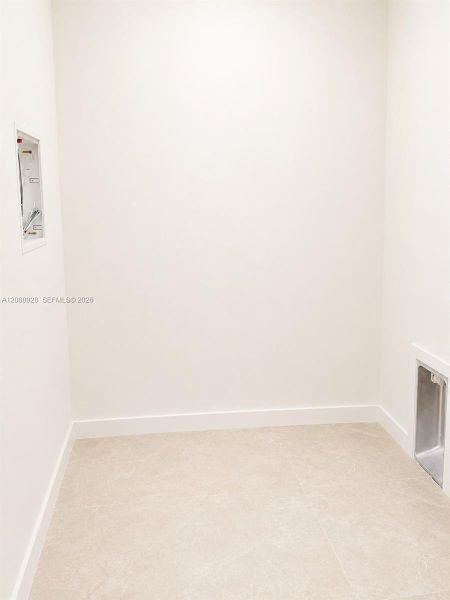 Spacious, unfurnished interior of a new home in , Lehigh Acres (Image 20). Spacious, unfurnished interior of a new home in , Lehigh Acres (Image 20).
