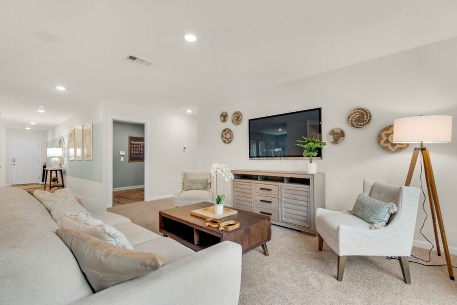 Furnished interior view inside a new home in Floridatown, Pace (Image 6).
