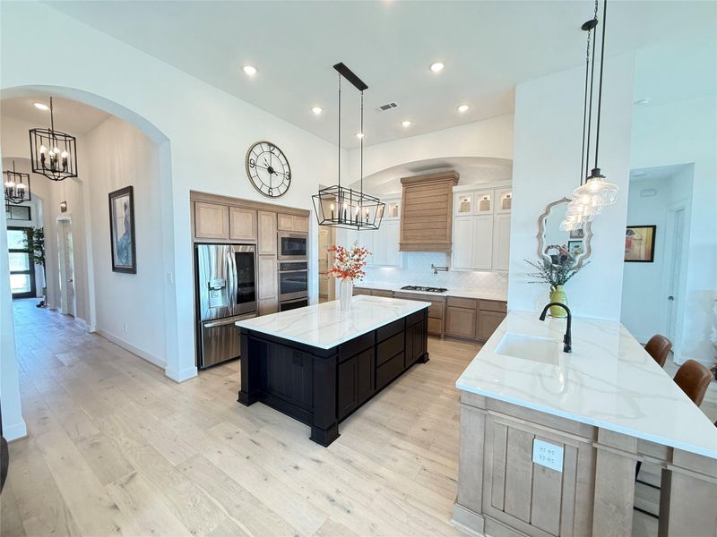 Furnished interior view inside a new home in Cross Creek West, Fulshear (Image 12).