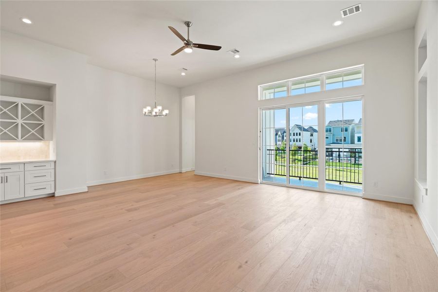 Spacious, unfurnished interior of a new home in , Houston (Image 25).