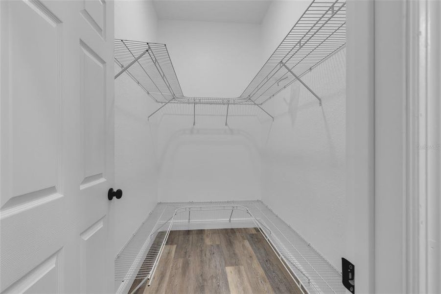Spacious, unfurnished interior of a new home in , Ocala (Image 21).