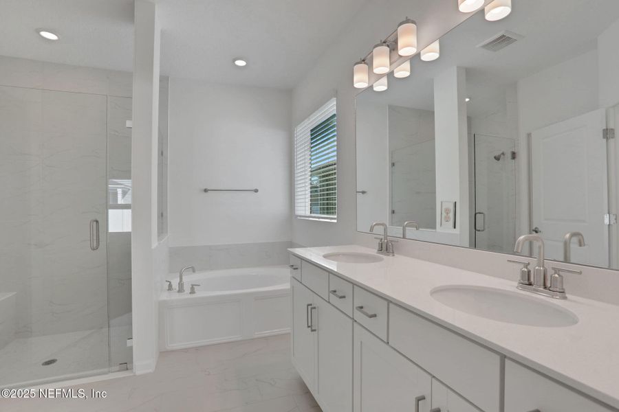 Furnished interior view inside a new home in Jennings Farm, Middleburg (Image 5). Furnished interior view inside a new home in Jennings Farm, Middleburg (Image 5).