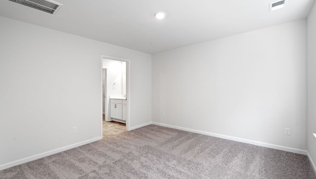 Spacious, unfurnished interior of a new home in Ravencrest, Roebuck (Image 15).