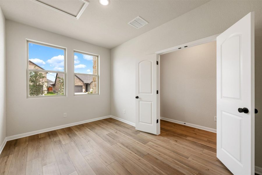 Representative images and renderings are for illustrative purposes. Actual structural options and design finishes of home may vary. Representative images and renderings are for illustrative purposes. Actual structural options and design finishes of home may vary.