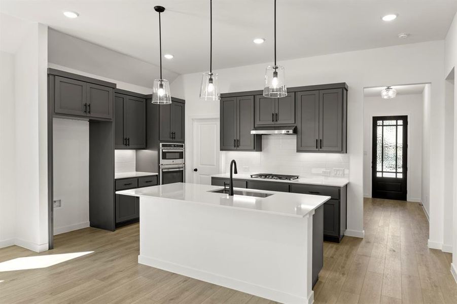 12. 4303 Crossvine - Kitchen (2) 12. 4303 Crossvine - Kitchen (2)