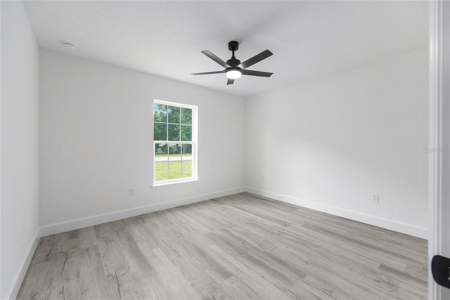 Spacious, unfurnished interior of a new home in , Ocala (Image 24).