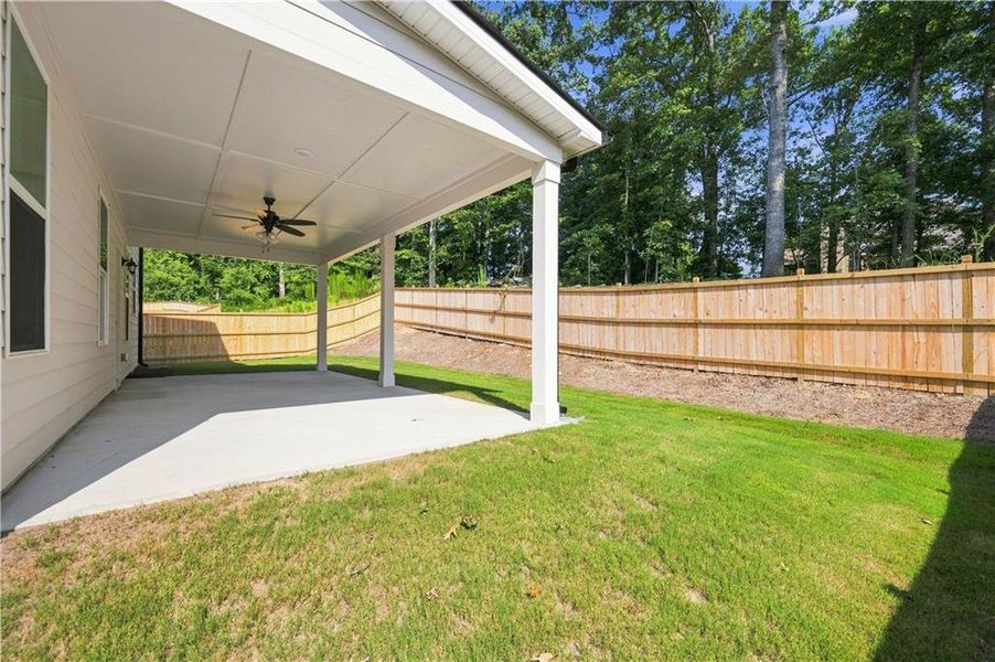 Exterior details and patio area of a home in Hamilton Lakes, Lawrenceville (Image 4). Exterior details and patio area of a home in Hamilton Lakes, Lawrenceville (Image 4).
