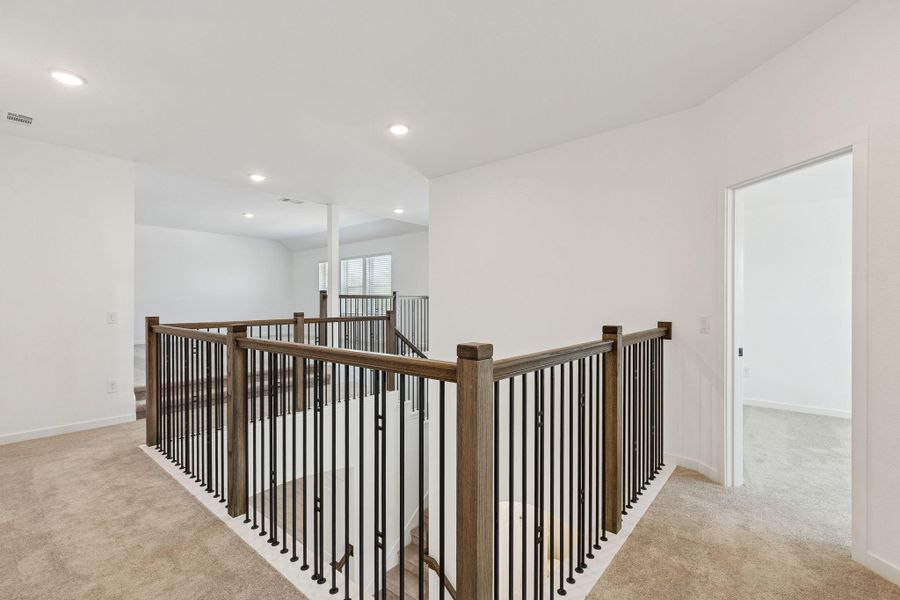 Spacious, unfurnished interior of a new home in Mavera, Conroe (Image 7). Spacious, unfurnished interior of a new home in Mavera, Conroe (Image 7).