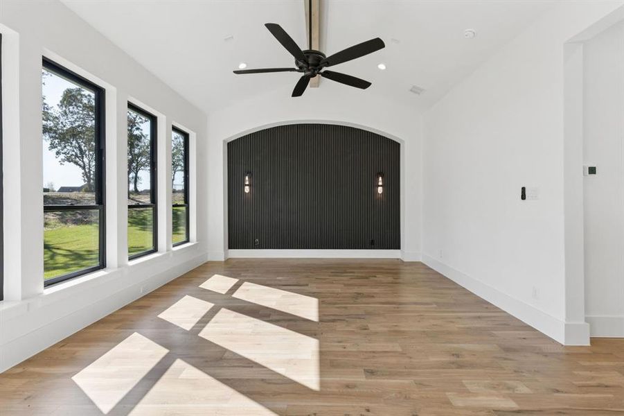 Spacious, unfurnished interior of a new home in , Weatherford (Image 30).