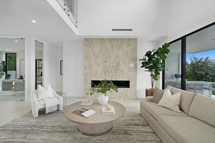 Furnished interior view inside a new home in , Fort Lauderdale (Image 7).