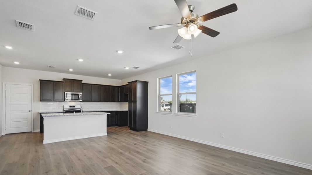 Image 46 representing the Liberty by D.R. Horton in Liberty Crossing, Royse City, TX. Image 46 representing the Liberty by D.R. Horton in Liberty Crossing, Royse City, TX.