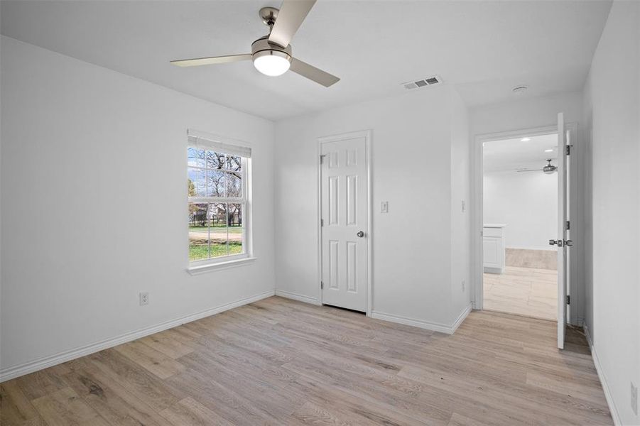 Spacious, unfurnished interior of a new home in , Dallas (Image 19). Spacious, unfurnished interior of a new home in , Dallas (Image 19).