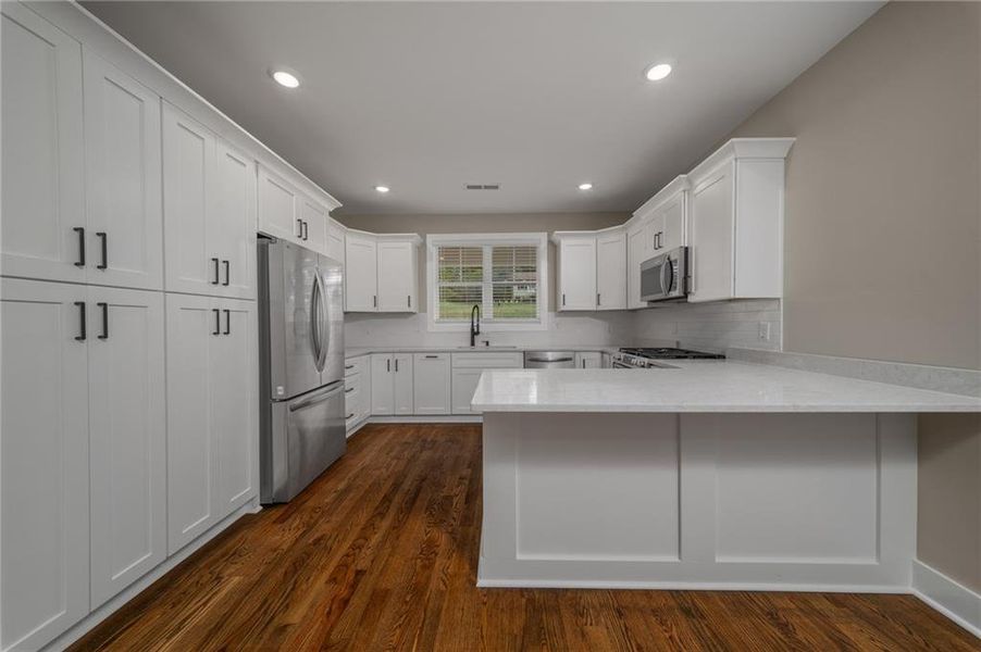 Furnished interior view inside a new home in , Woodstock (Image 14).