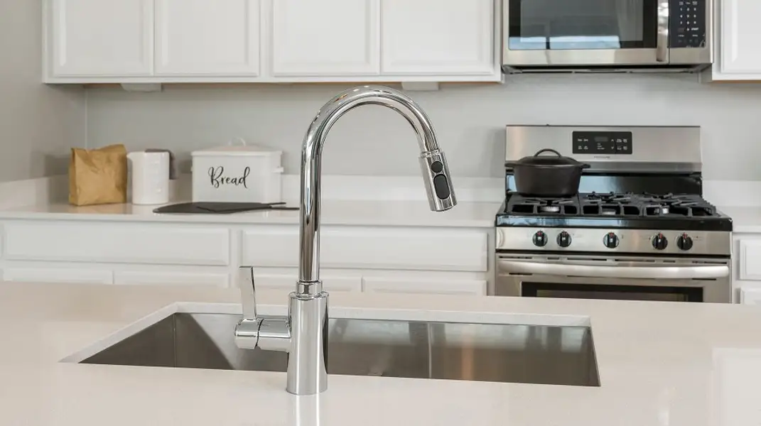 Peralta II Discovery Ironwood Plan3518 Kithen Faucet