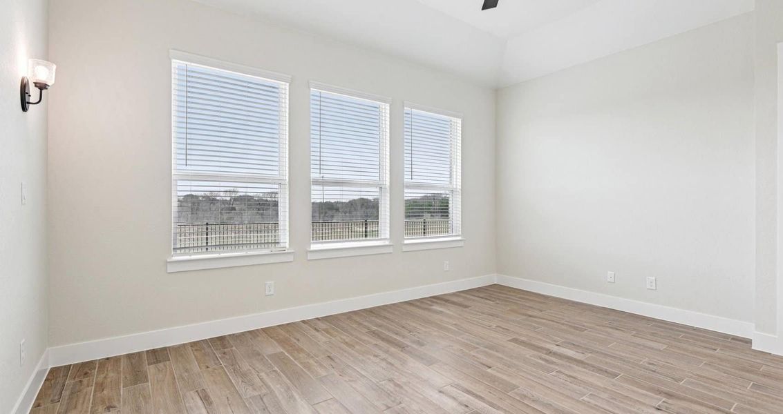 Spacious, unfurnished interior of a new home in Village at Three Oaks, Seguin (Image 24). Spacious, unfurnished interior of a new home in Village at Three Oaks, Seguin (Image 24).