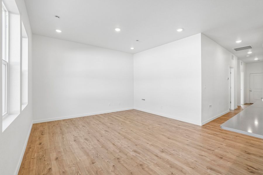 Spacious, unfurnished interior of a new home in Union Colony West, Greeley (Image 35).