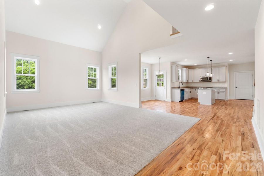 Spacious, unfurnished interior of a new home in , Concord (Image 27).