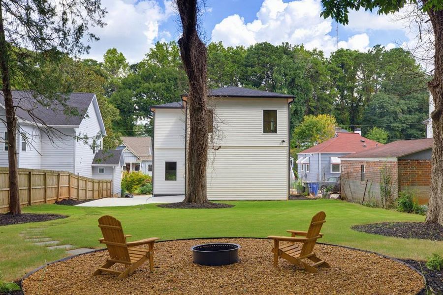 Exterior details and patio area of a home in , Atlanta (Image 23).