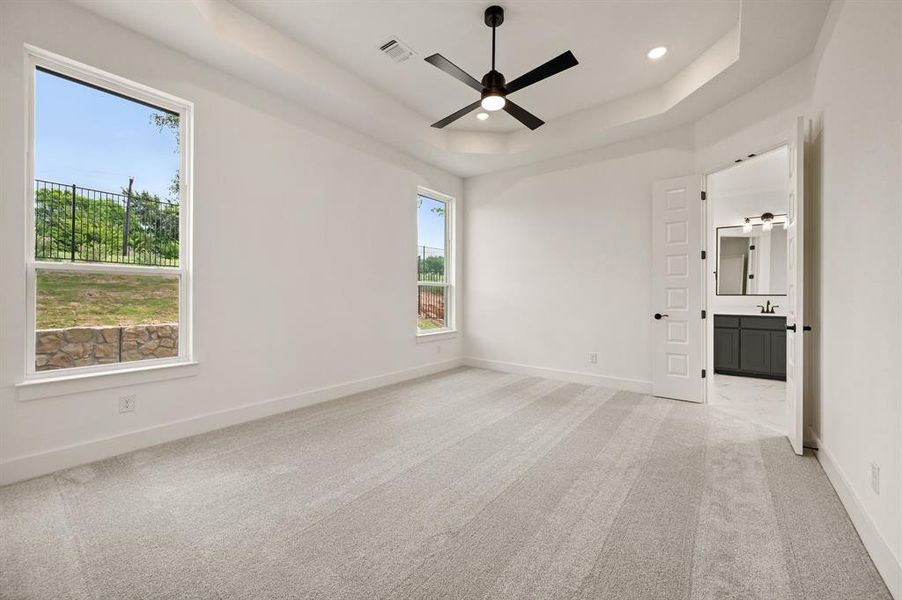 Spacious, unfurnished interior of a new home in The Resort on Eagle Mt. Lake, Fort Worth (Image 29). Spacious, unfurnished interior of a new home in The Resort on Eagle Mt. Lake, Fort Worth (Image 29).