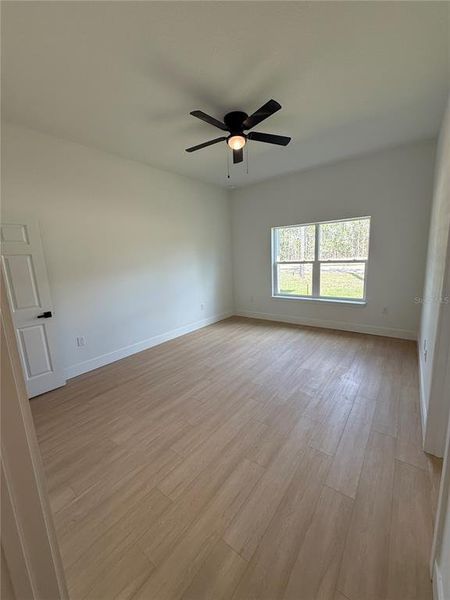 Spacious, unfurnished interior of a new home in , Citrus Springs (Image 22).