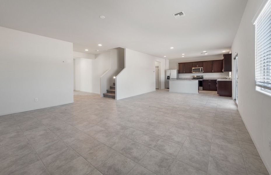 Spacious, unfurnished interior of a new home in El Rancho Santa Rosa, Maricopa (Image 19). Spacious, unfurnished interior of a new home in El Rancho Santa Rosa, Maricopa (Image 19).