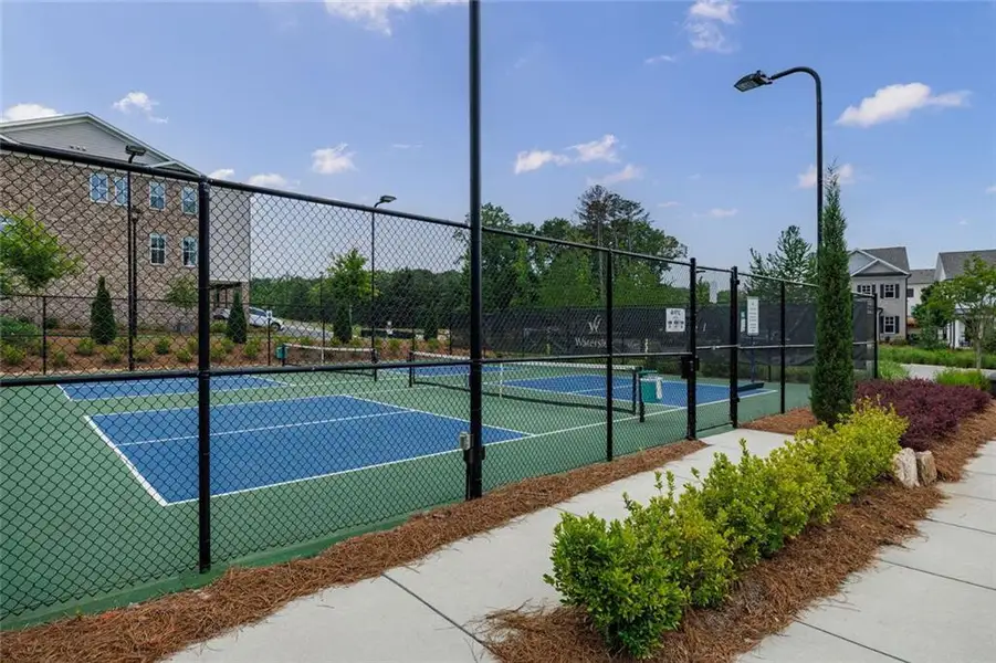 Community amenities in , Peachtree Corners (Image 41).