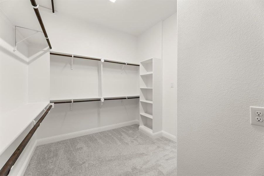 20. 3229 Agnew - Closet 20. 3229 Agnew - Closet