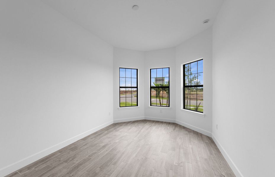 Spacious, unfurnished interior of a new home in Del Webb Catalina, Lakewood Ranch (Image 47). Spacious, unfurnished interior of a new home in Del Webb Catalina, Lakewood Ranch (Image 47).
