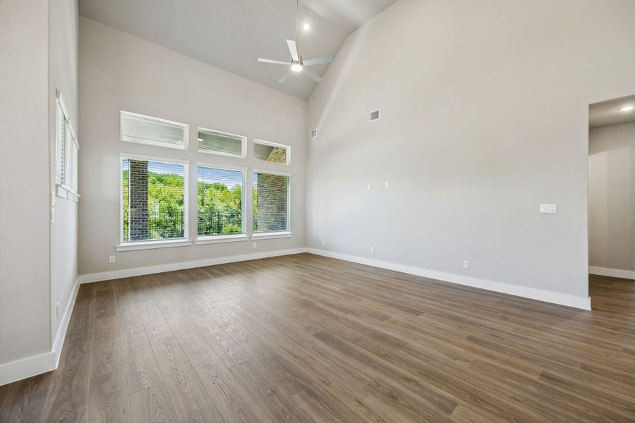 Spacious, unfurnished interior of a new home in Rainwater Crossing, Celina (Image 19).
