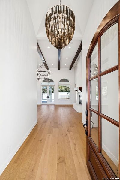 Spacious, unfurnished interior of a new home in , San Antonio (Image 80).