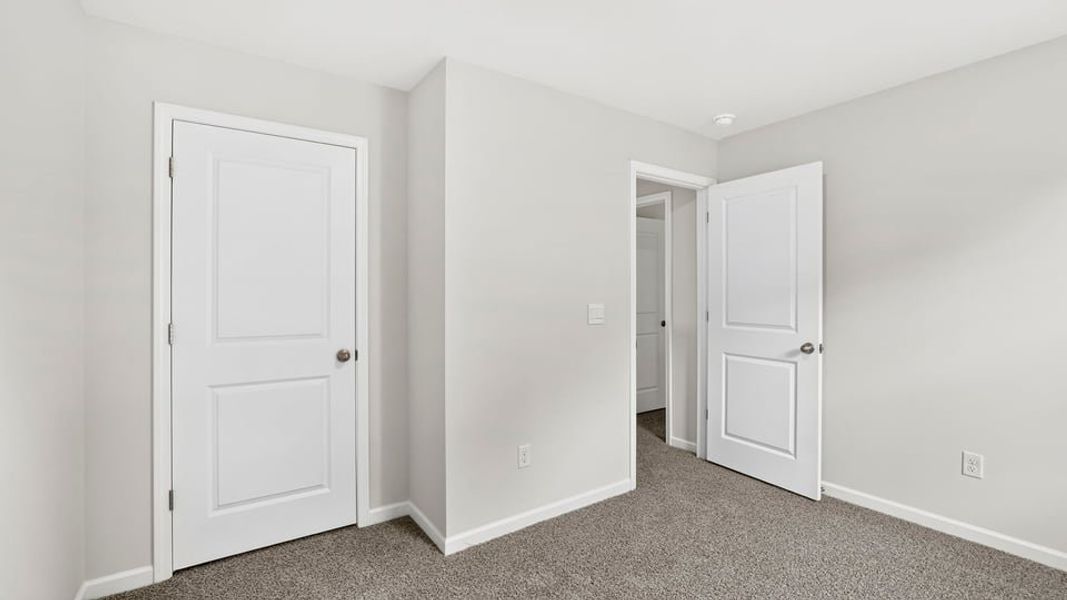 Spacious, unfurnished interior of a new home in Palmetto Valley, Anderson (Image 28).
