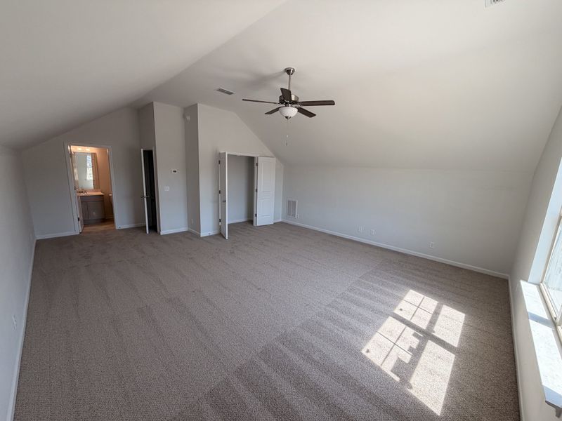 Upstairs Bonus/Bedroom #4