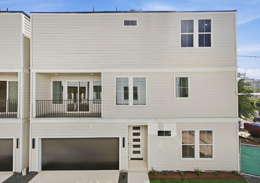 Exterior details and patio area of a home in , Houston (Image 26).